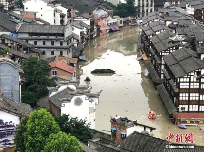 12款帕萨特工作台骨架里面的线束怎么拆
